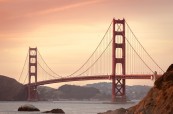 Slavný Golden Gate Bridge, San Francisco, Kalifornie USA