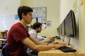 Studenti anglického jazyka mají ve škole English in Chester k dispozici také počítačovou učebnu