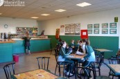 Studenti střední školy Colegio Maravillas v Benalmádeně u Malágy ve Španělsku