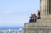 Edinburgh je skvělá destinace pro studenty, kteří se chtějí naučit anglicky a zažít skvělé prázdniny, Mackenzie School of English