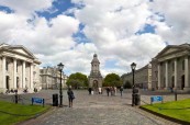 Slavná Trinity College, Dublin, Irsko, Atlantic Language